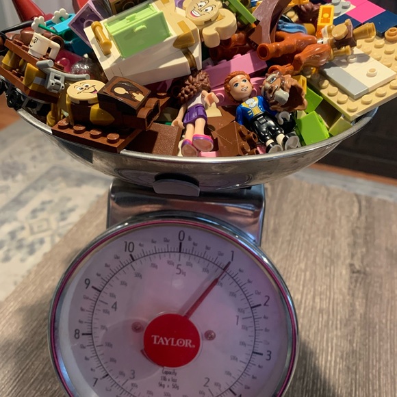 LEGO 1 lb. Bag Miscellaneous Pieces Lego Friends - Picture 6 of 11